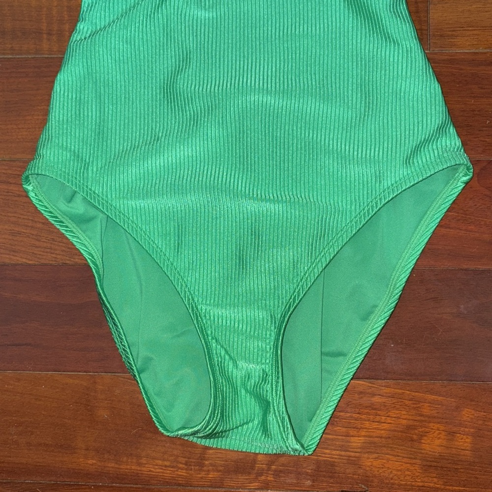 Lilly Pulitzer Santiana ribbed ruffle keyhole one piece swimsuit bathing suit - Picture 4 of 8